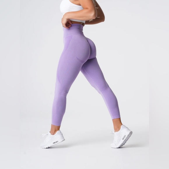 NVGTN Set Lilac Passion‎ Seamless Bra Contour Leggings Athleisure Active Lounge - Picture 2 of 10